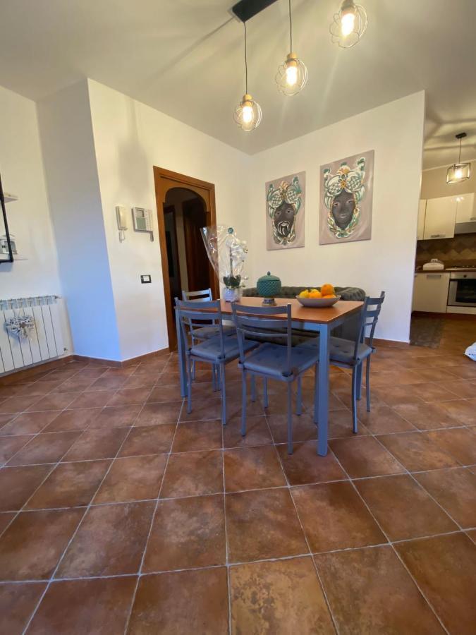 Home La Palmetta Кампофеличе ди Рокела Екстериор снимка